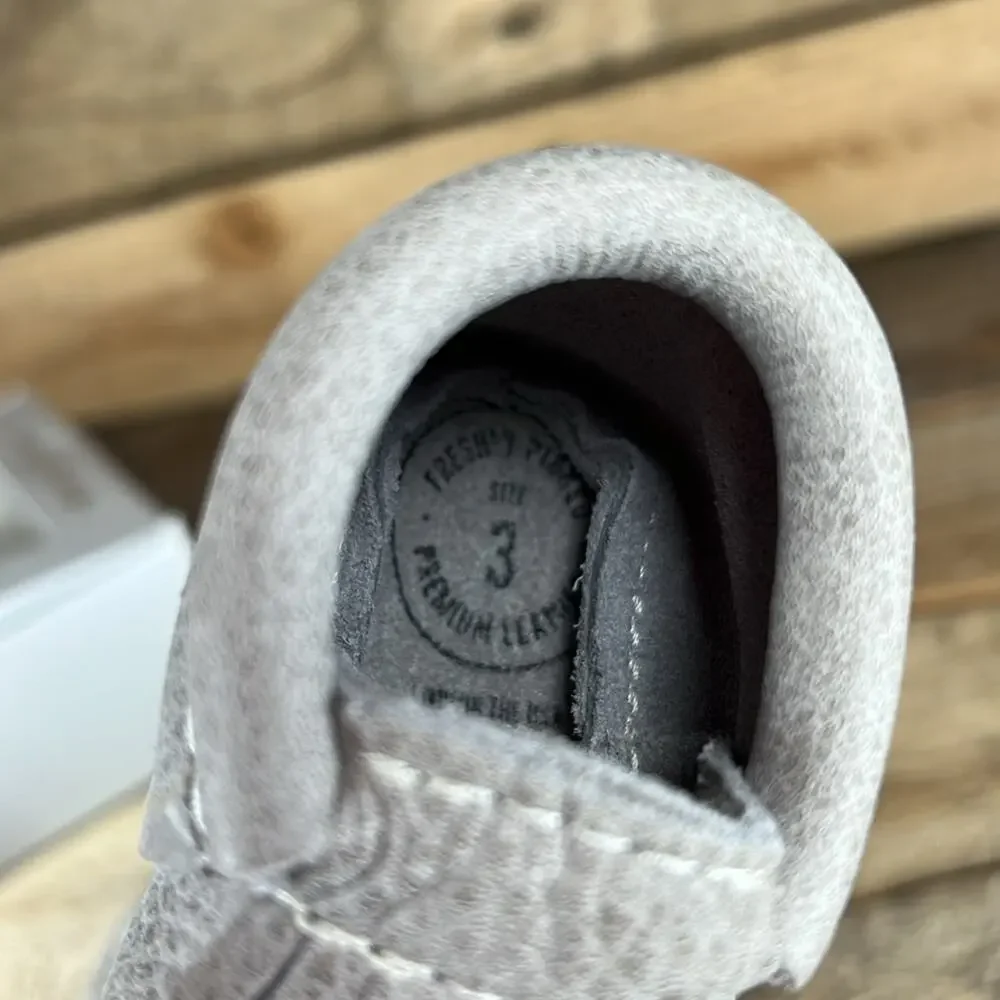 Freshly Picked Salt Flats City Moc - Gray Leather - 3 - New in box